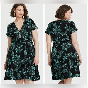 Torrid Black Aqua Floral Jersey Knit Faux Wrap Surplice Dress Size 4 (4X)